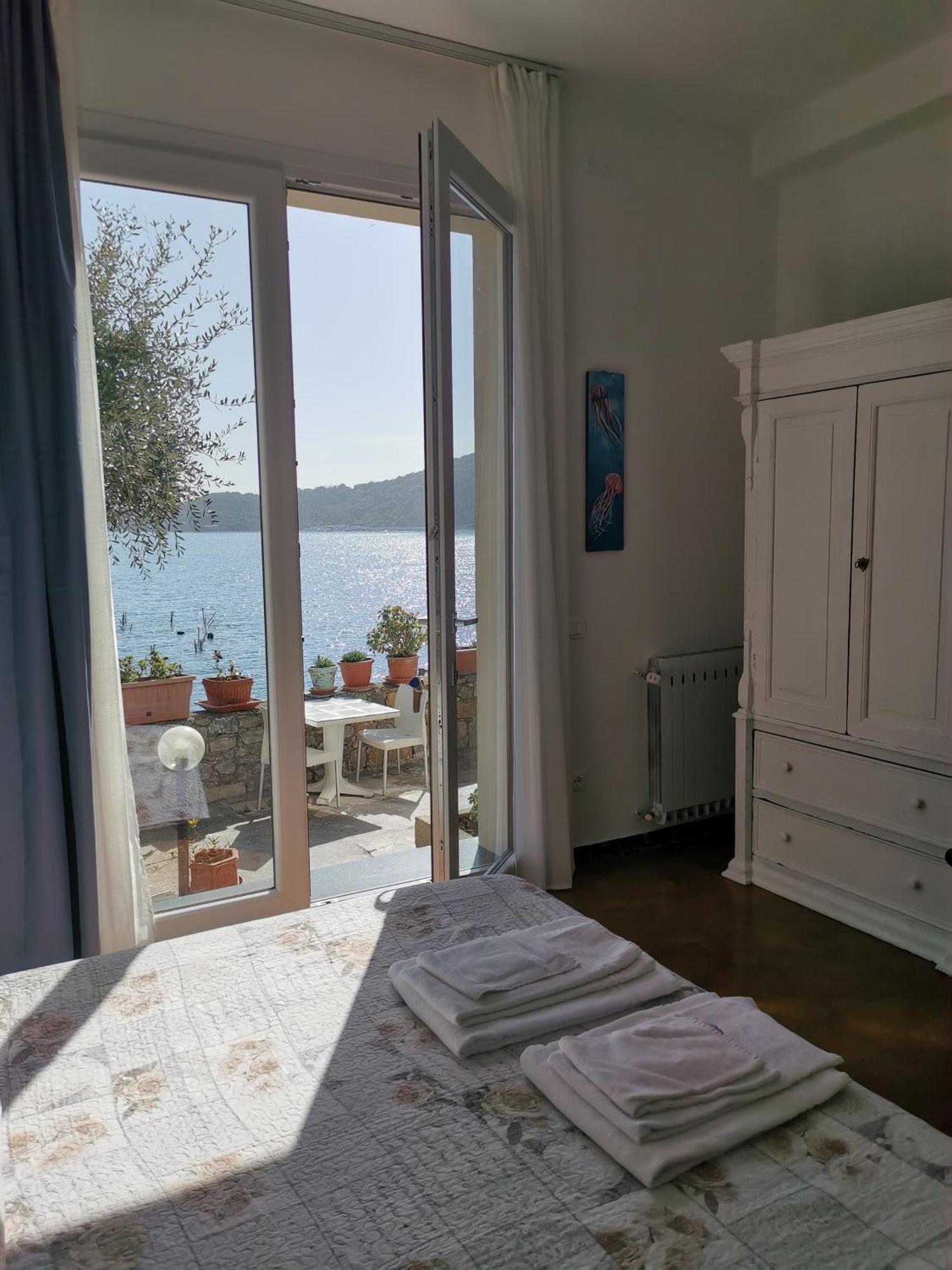 B&B La Palafitta Porto Venere Exteriör bild