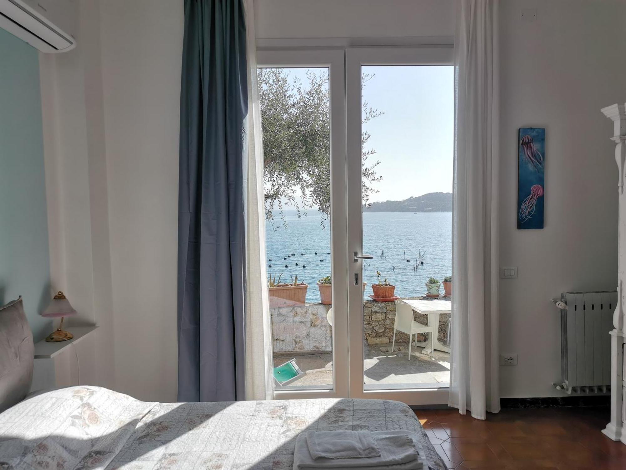 B&B La Palafitta Porto Venere Exteriör bild